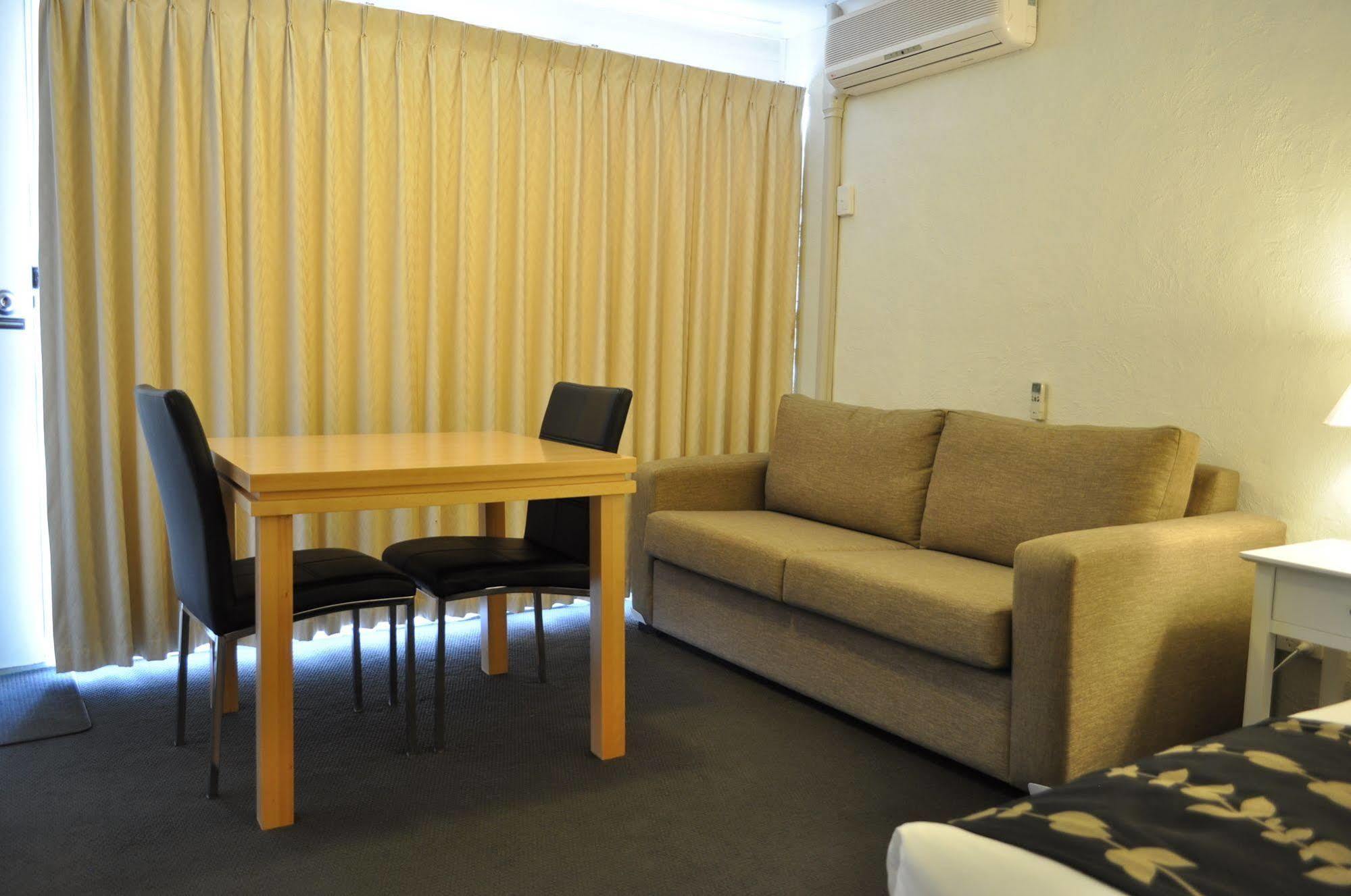Albury Burvale Motor Inn Ngoại thất bức ảnh