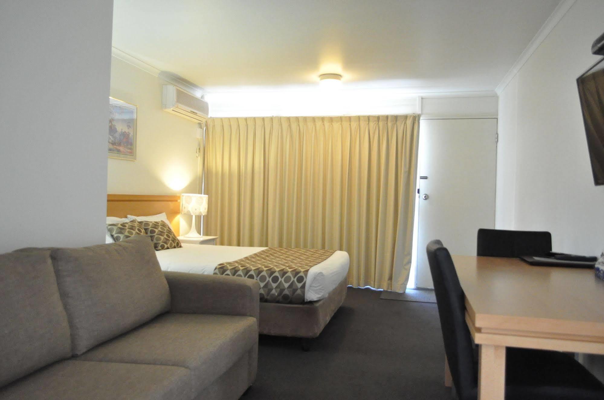 Albury Burvale Motor Inn Ngoại thất bức ảnh