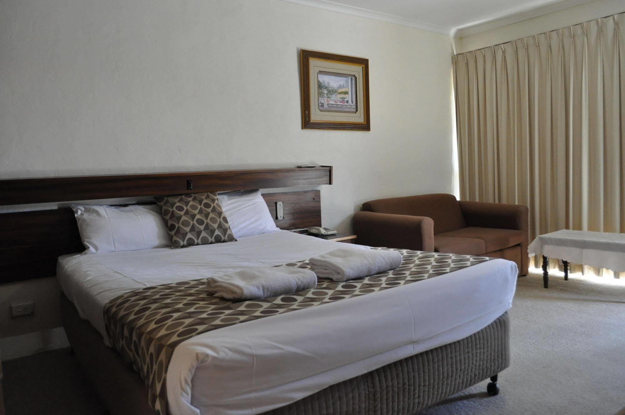 Albury Burvale Motor Inn Ngoại thất bức ảnh