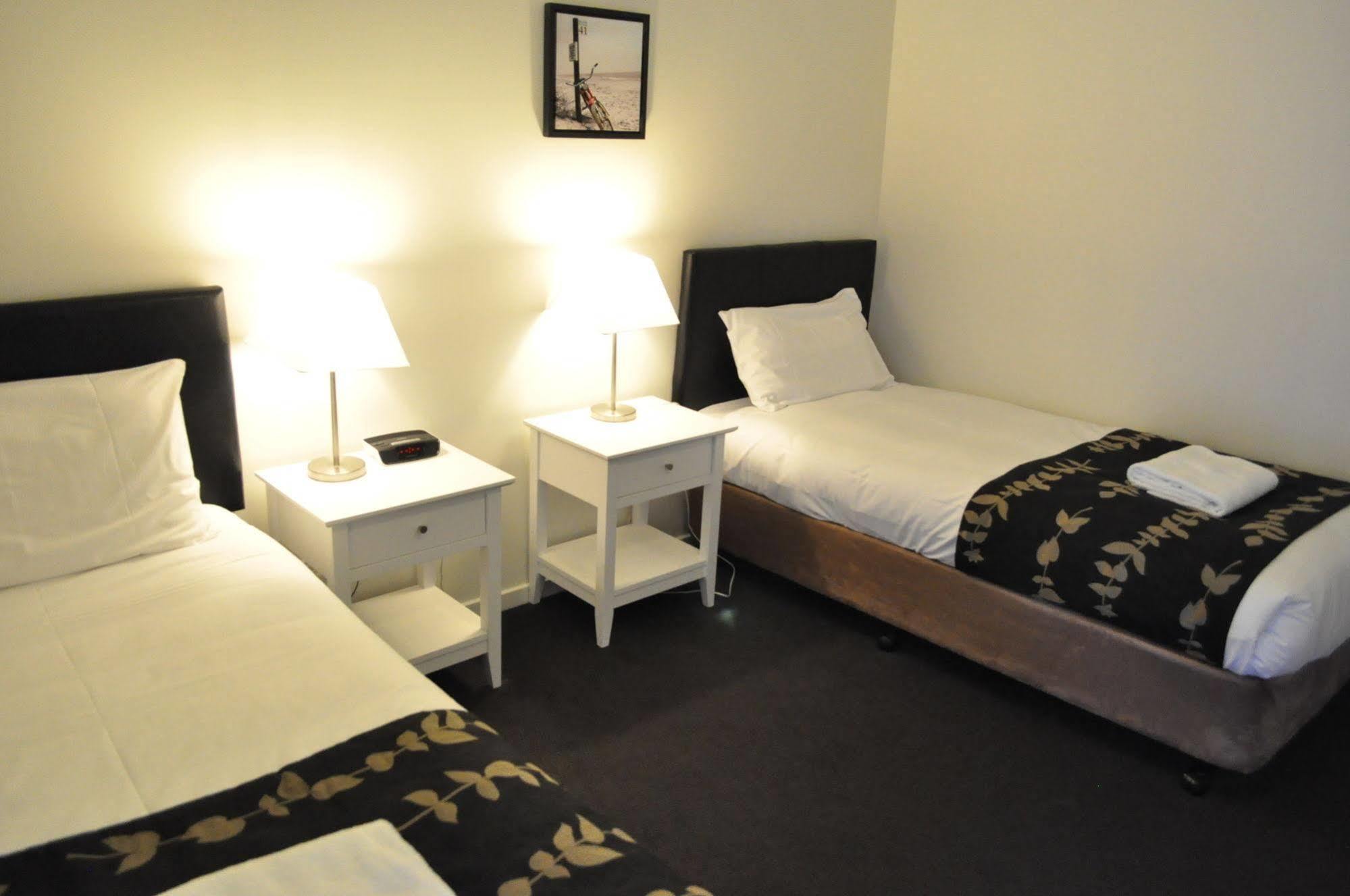 Albury Burvale Motor Inn Ngoại thất bức ảnh