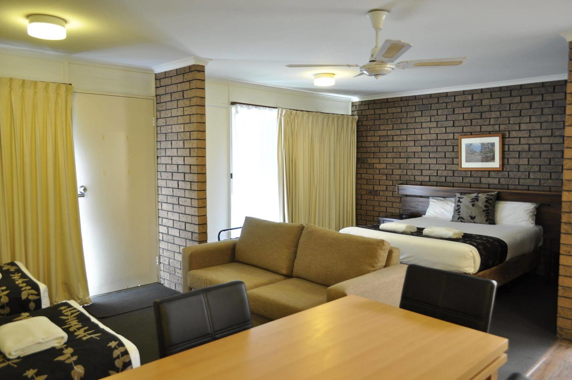 Albury Burvale Motor Inn Ngoại thất bức ảnh