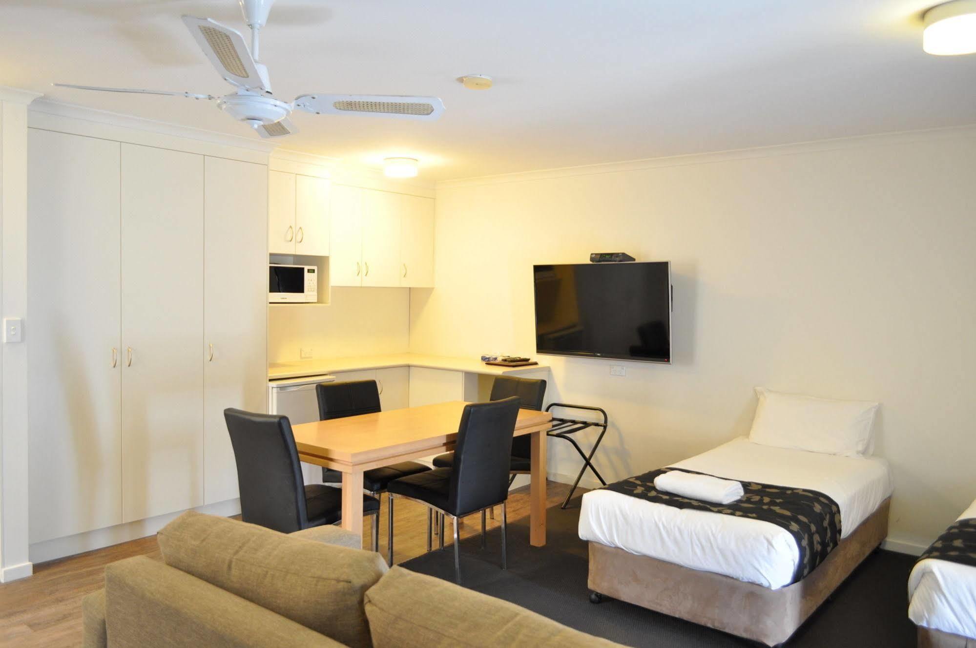 Albury Burvale Motor Inn Ngoại thất bức ảnh