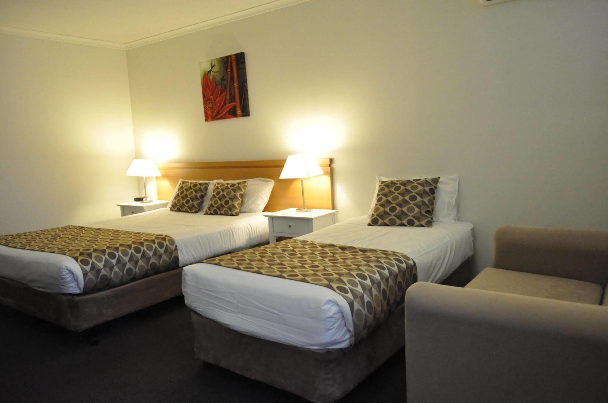 Albury Burvale Motor Inn Ngoại thất bức ảnh