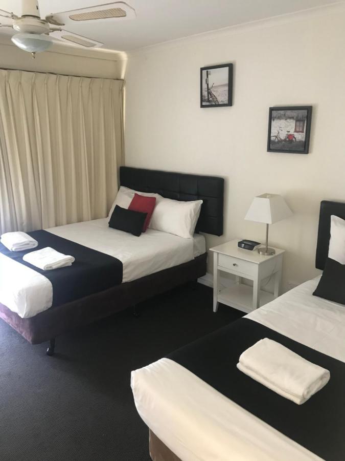 Albury Burvale Motor Inn Ngoại thất bức ảnh